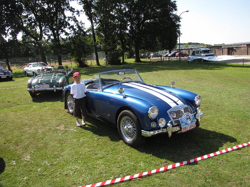 Het bestuur heeft dit uitstekend gezegd, SHOW EN SHINE, en dit alles onder een blakende zon op de locatie De Blookberg te Zutendaal (22).JPG